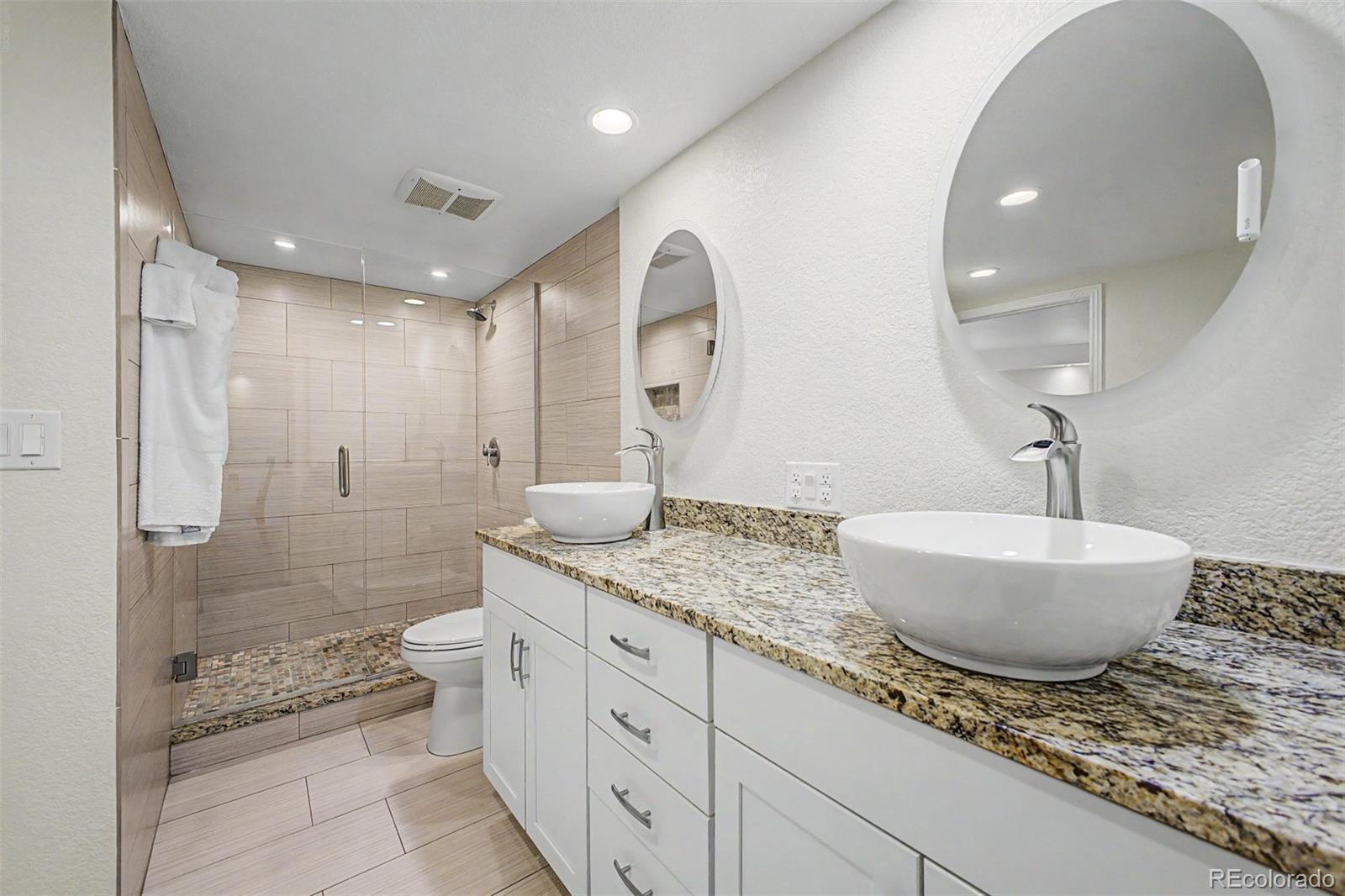 MLS Image #15 for 1777  larimer street,denver, Colorado