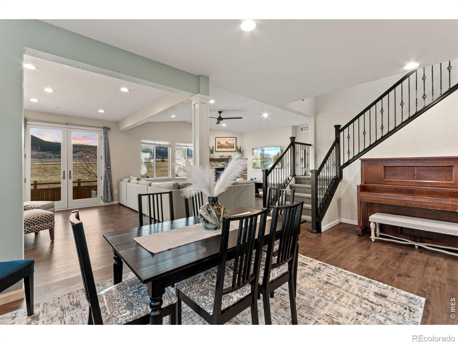 MLS Image #10 for 9337  iron mountain way,arvada, Colorado