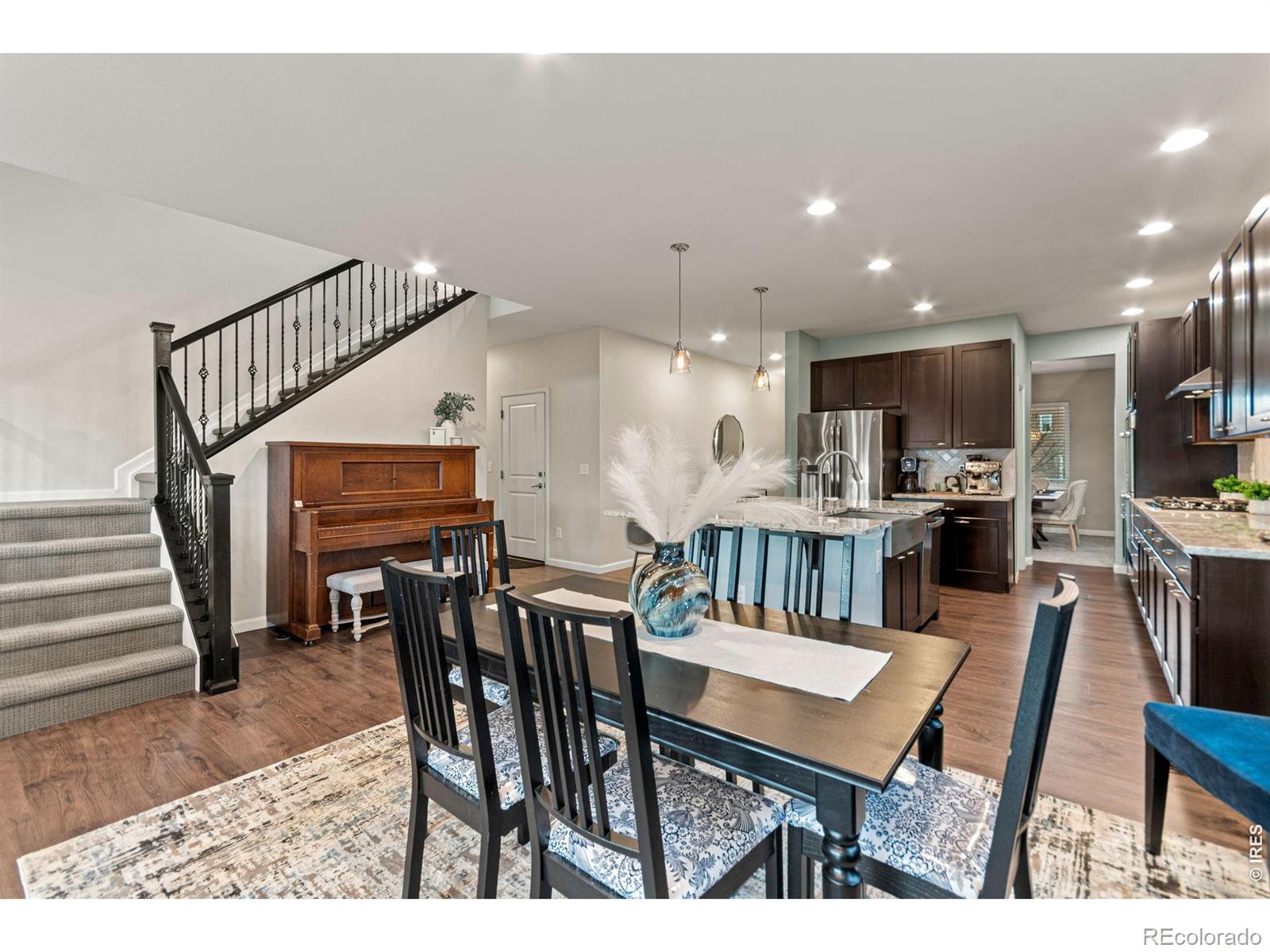 MLS Image #12 for 9337  iron mountain way,arvada, Colorado