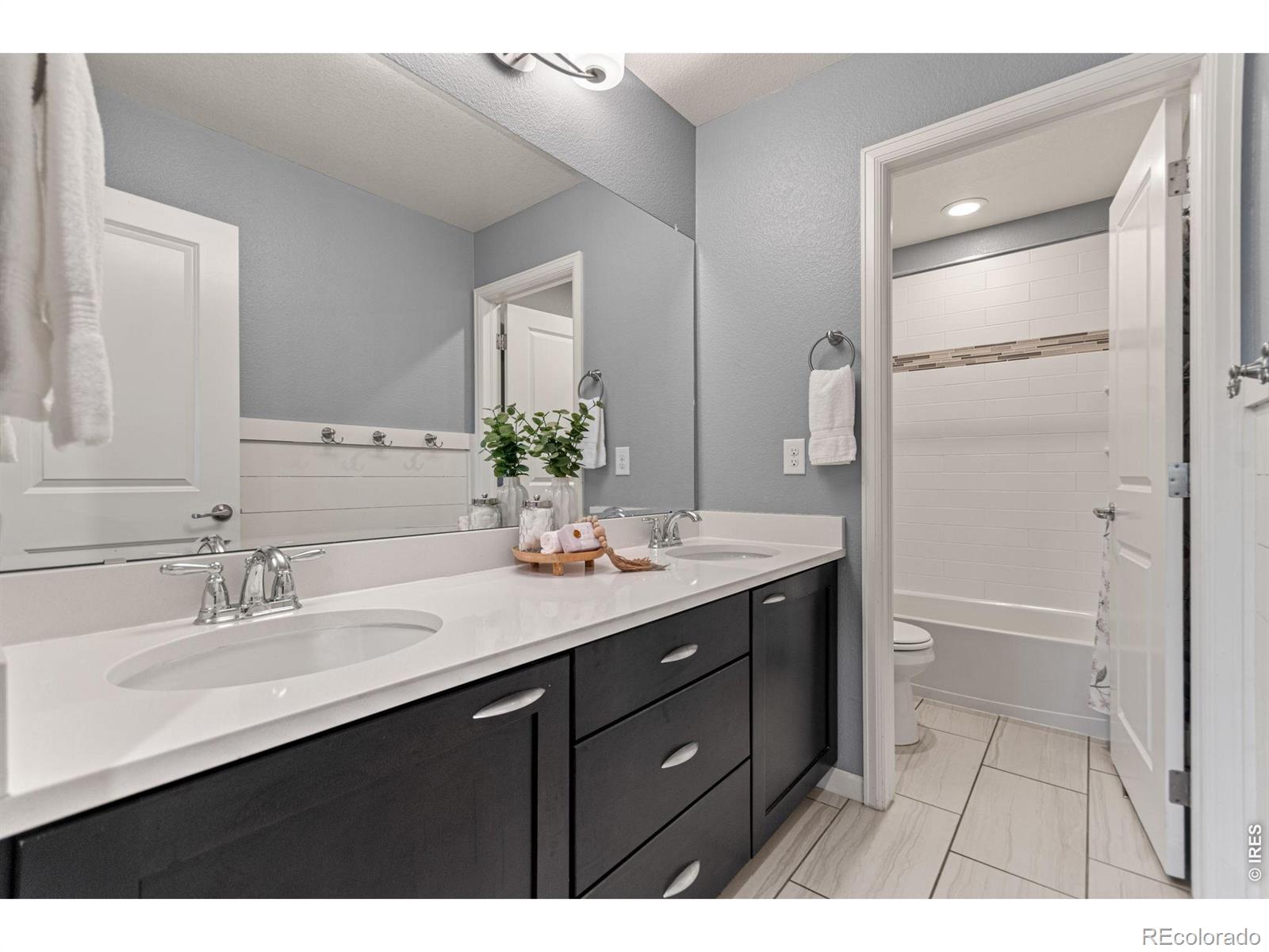 MLS Image #30 for 9337  iron mountain way,arvada, Colorado