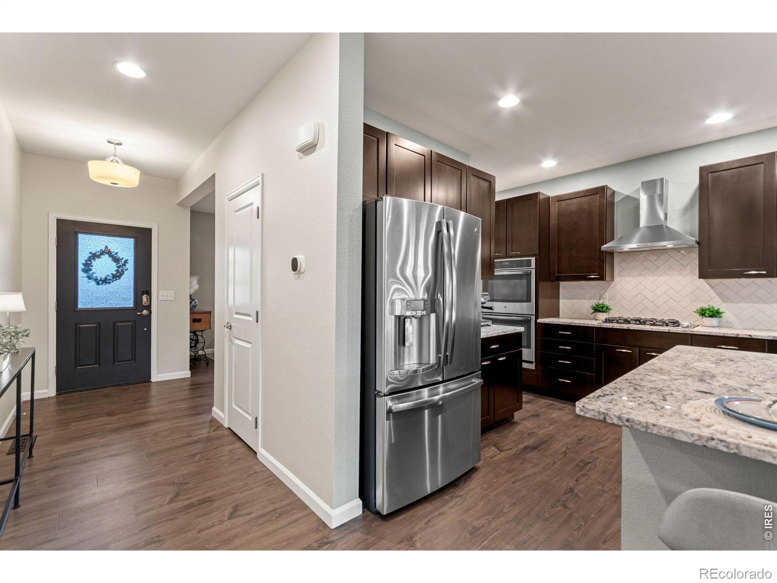 MLS Image #5 for 9337  iron mountain way,arvada, Colorado