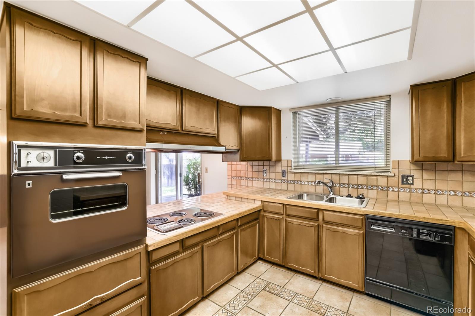 MLS Image #4 for 2190 s flower street,lakewood, Colorado