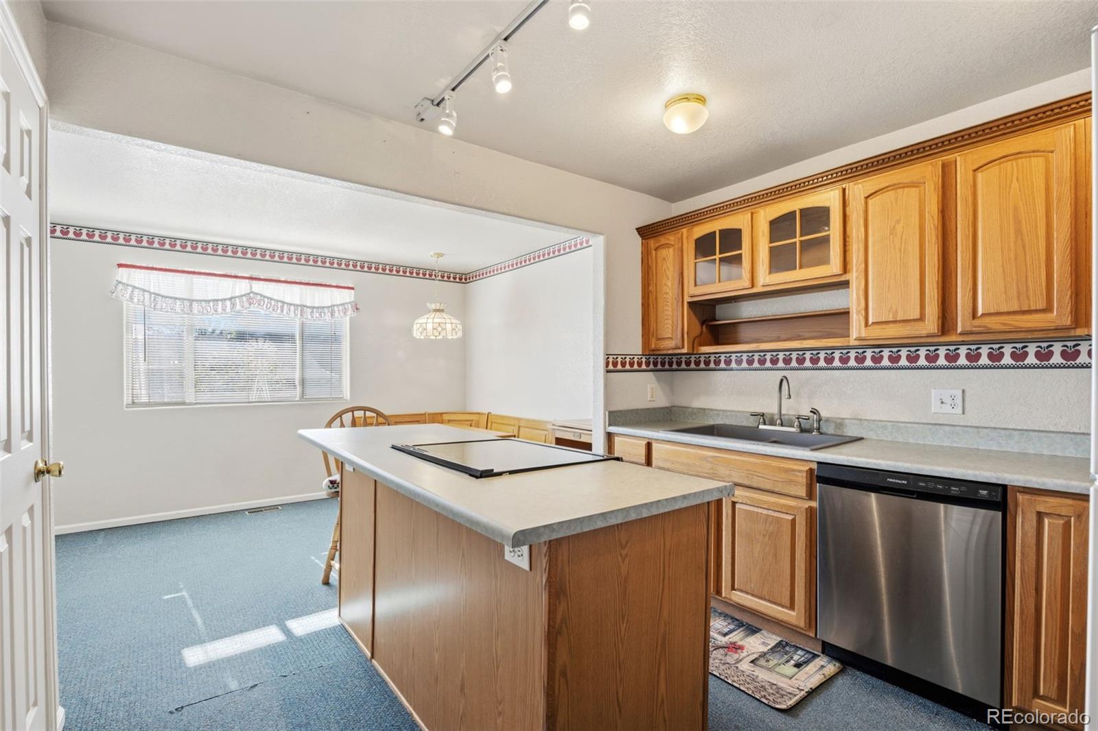 MLS Image #7 for 2210 s irving street,denver, Colorado