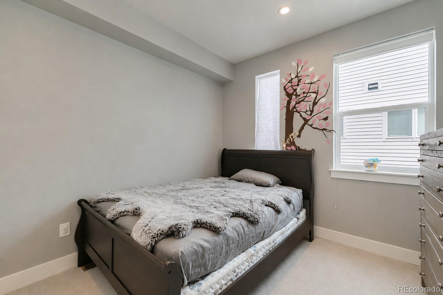 MLS Image #16 for 1284  stuart street,denver, Colorado