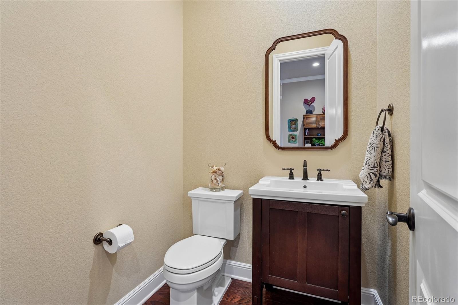 MLS Image #27 for 27693 e euclid drive,aurora, Colorado