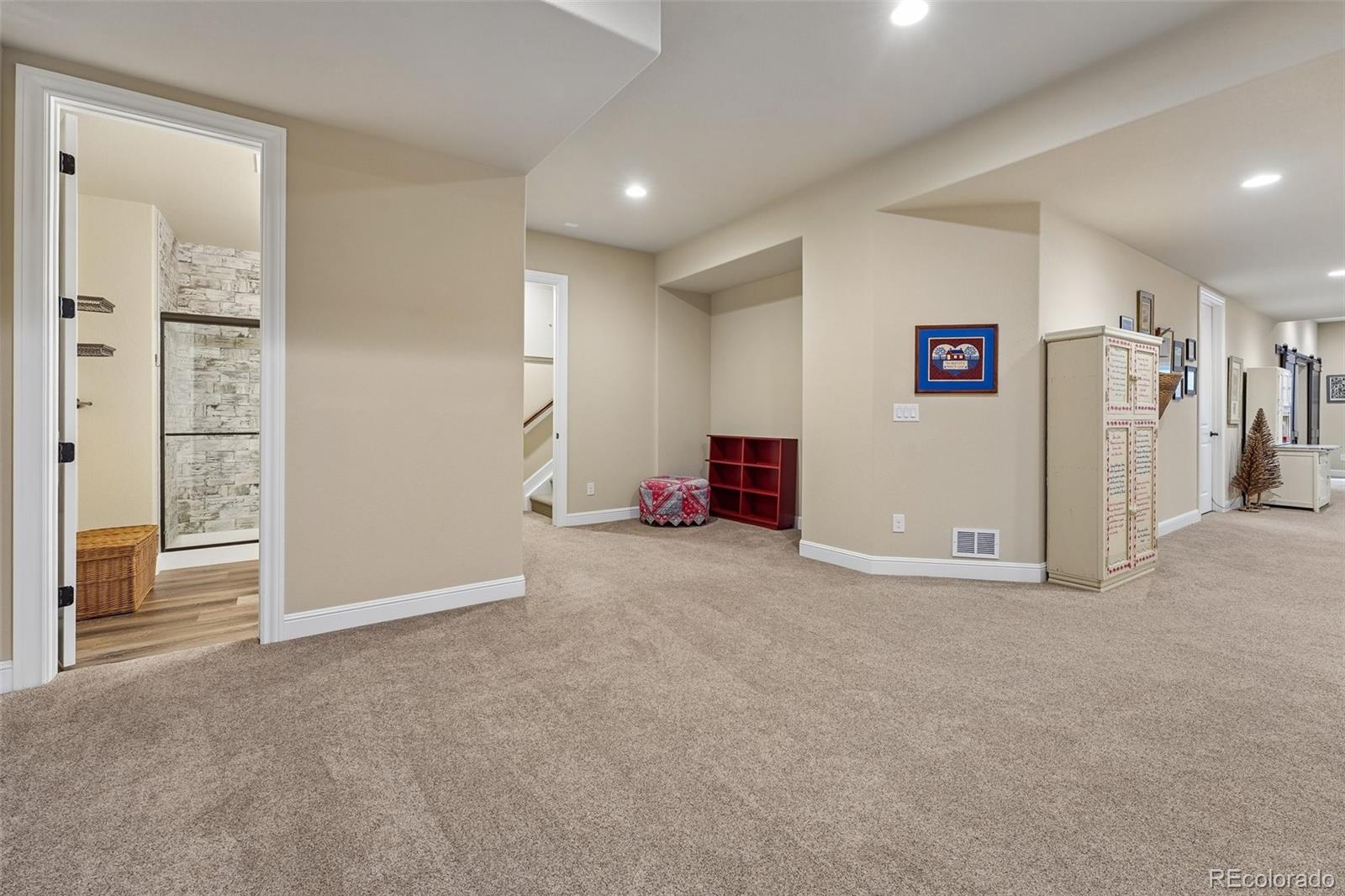 MLS Image #30 for 27693 e euclid drive,aurora, Colorado