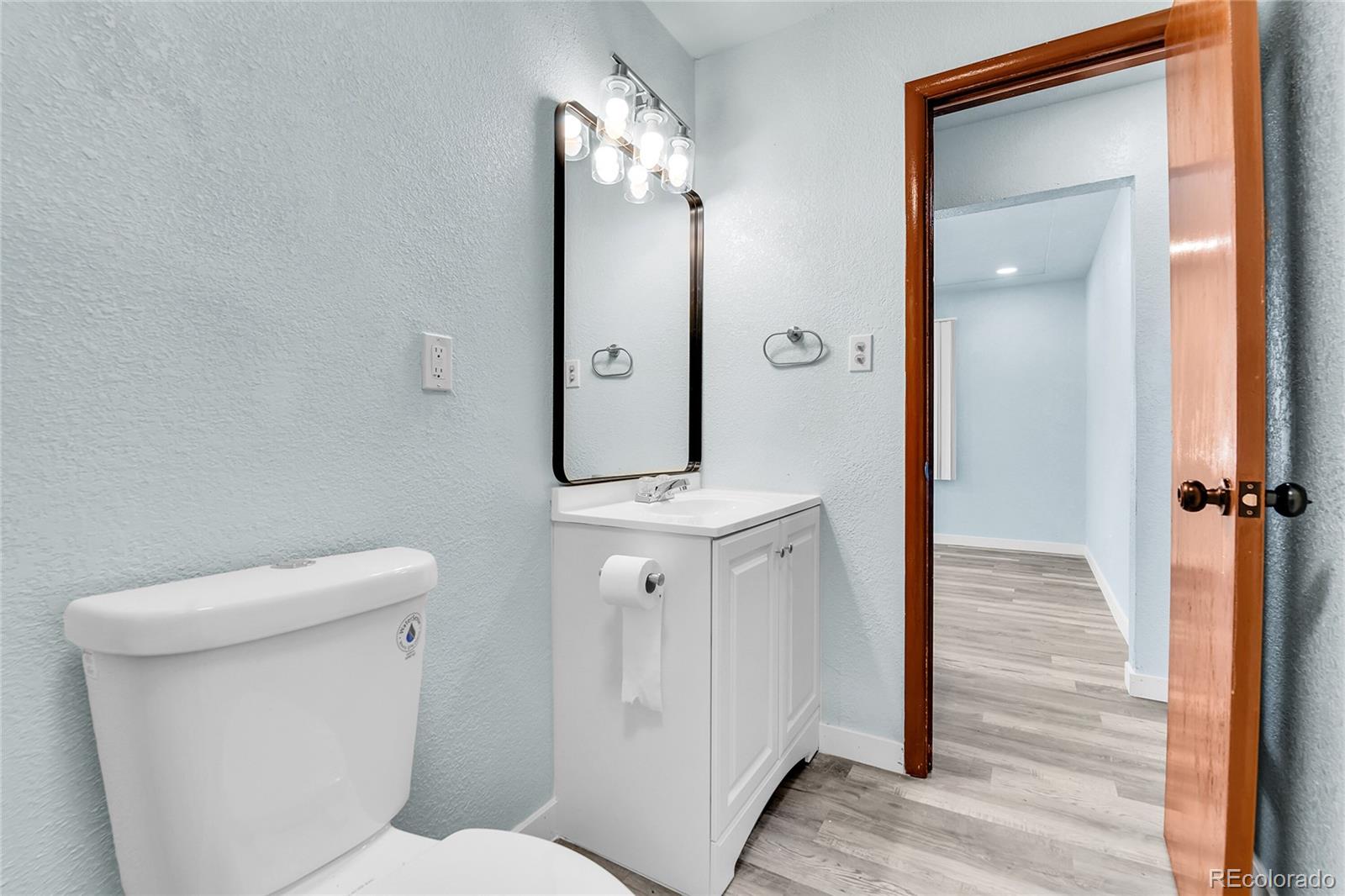 MLS Image #7 for 1500 s wolcott court,denver, Colorado