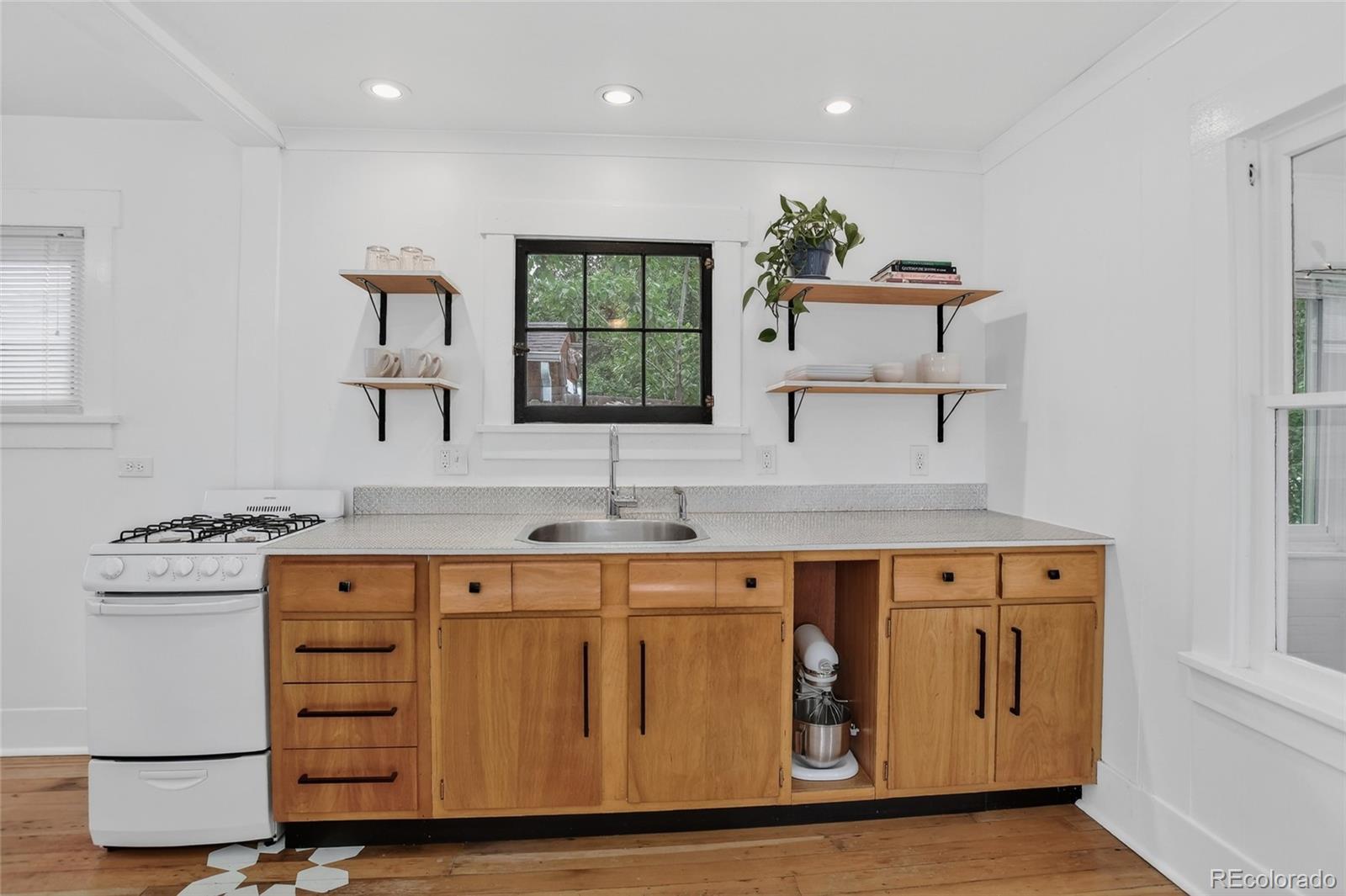 MLS Image #4 for 2463  ingalls street,edgewater, Colorado