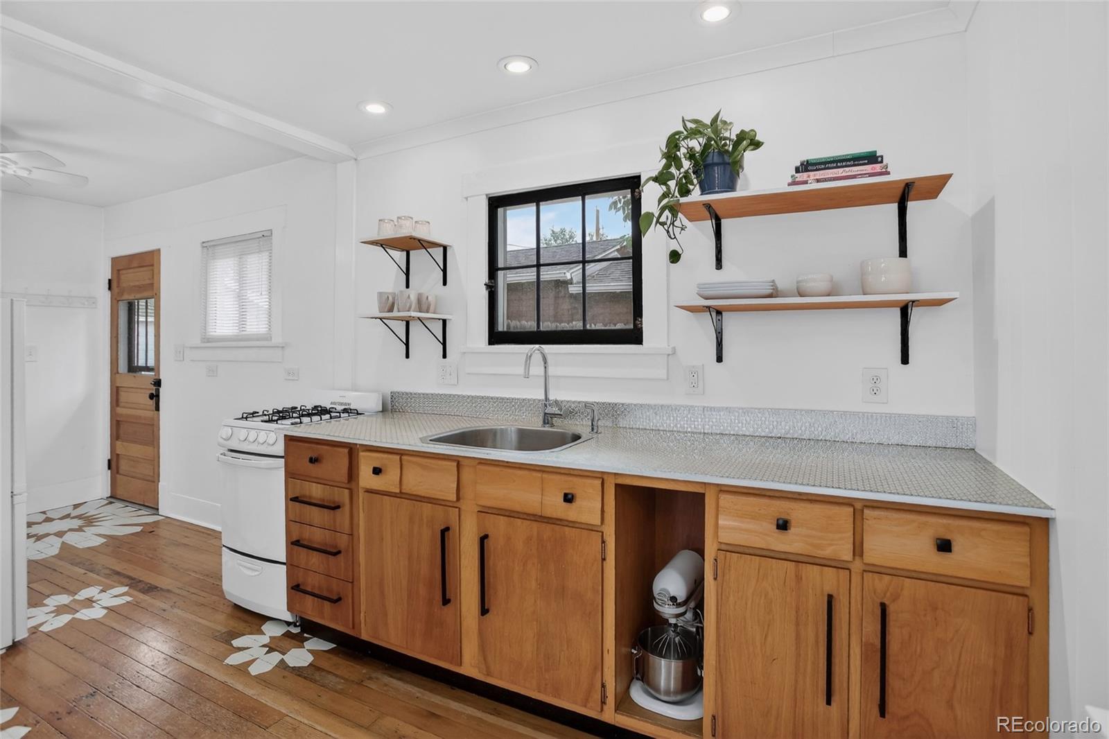 MLS Image #5 for 2463  ingalls street,edgewater, Colorado