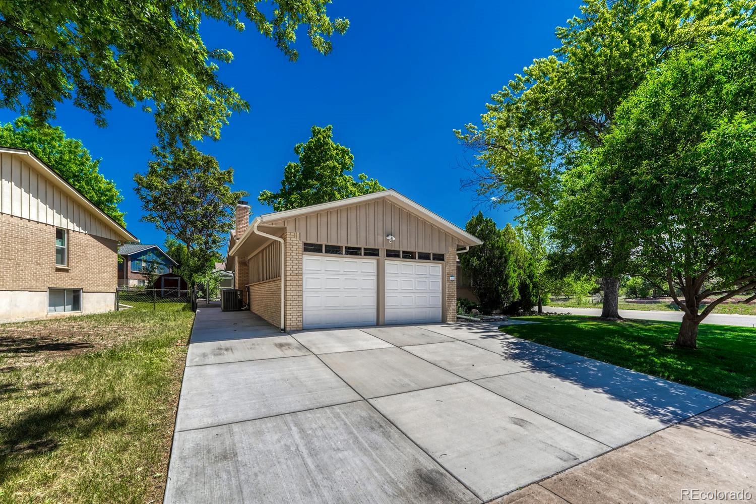 MLS Image #2 for 6904 e villanova place,denver, Colorado