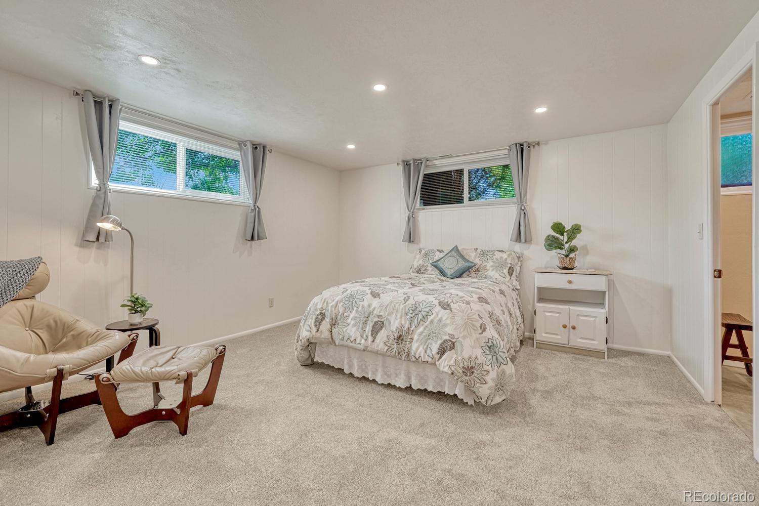MLS Image #33 for 6904 e villanova place,denver, Colorado