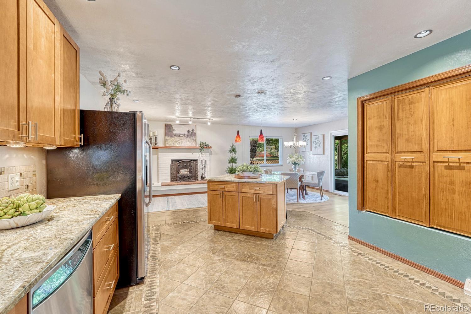 MLS Image #8 for 6904 e villanova place,denver, Colorado