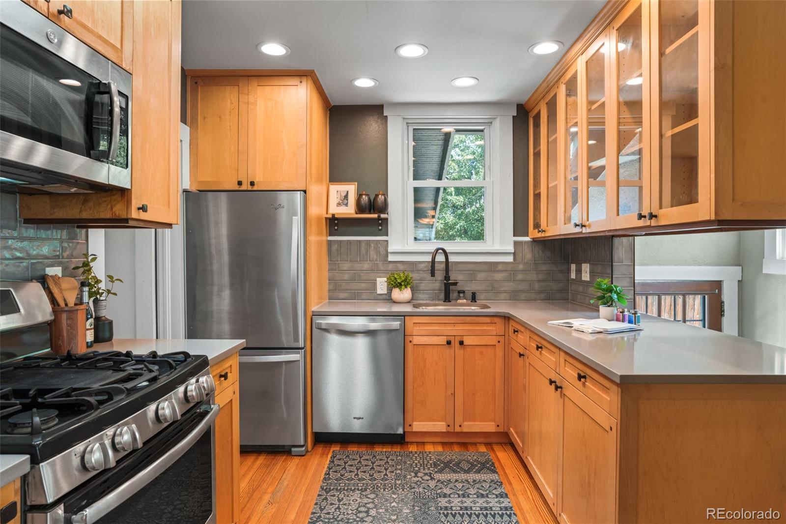 MLS Image #10 for 4401  w hayward place,denver, Colorado