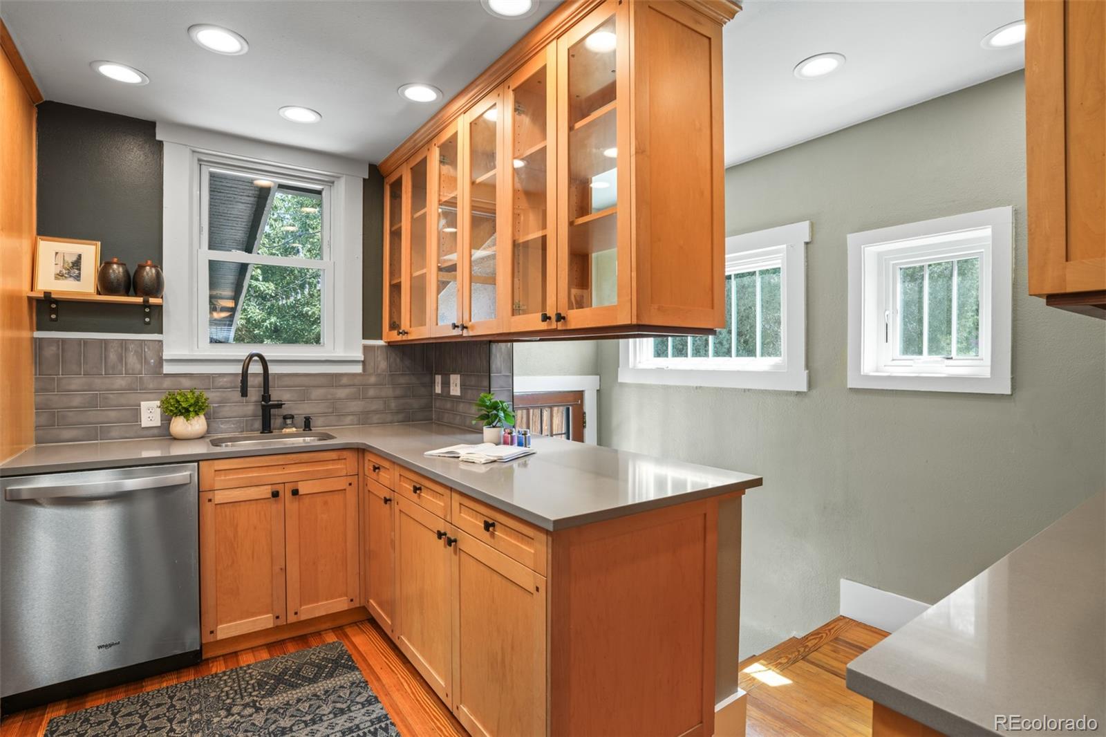MLS Image #11 for 4401  w hayward place,denver, Colorado