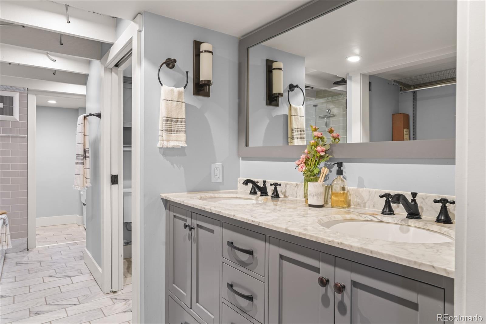 MLS Image #19 for 4401  w hayward place,denver, Colorado