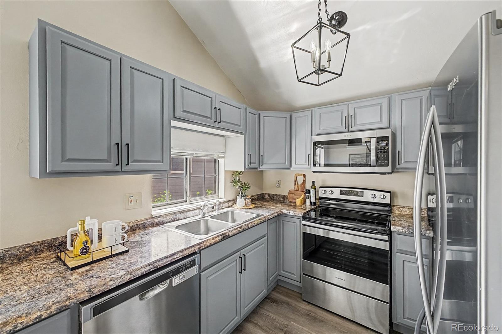 MLS Image #10 for 2975 s revere street,aurora, Colorado