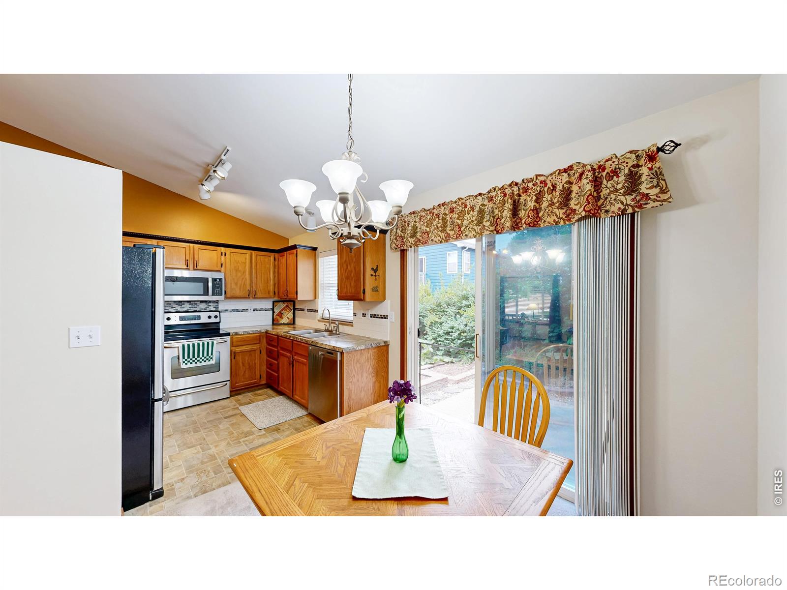 MLS Image #7 for 384  pin oak drive,loveland, Colorado