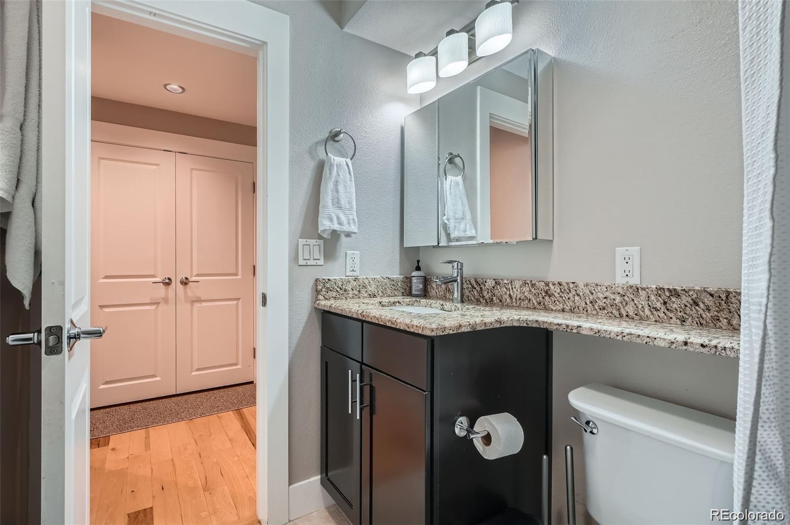 MLS Image #16 for 2460 w caithness place 104,denver, Colorado