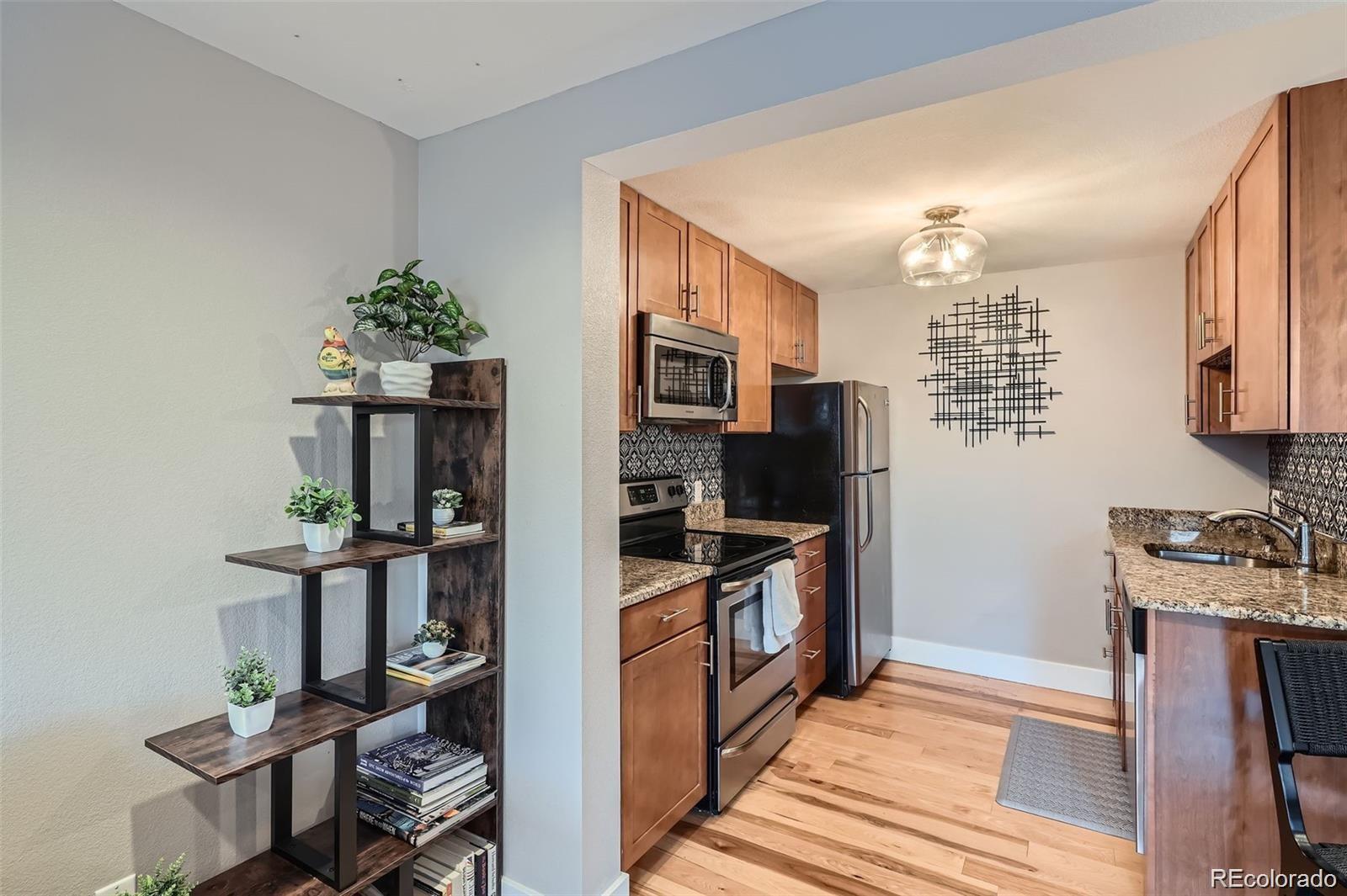 MLS Image #3 for 2460 w caithness place 104,denver, Colorado