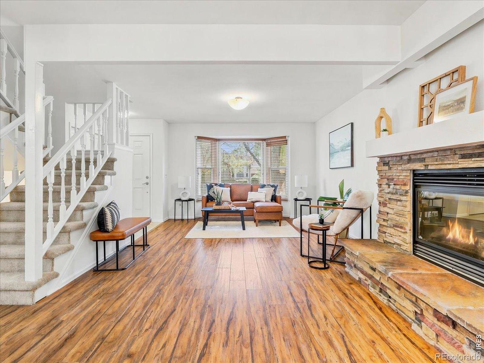 MLS Image #6 for 2115  ranch drive,denver, Colorado