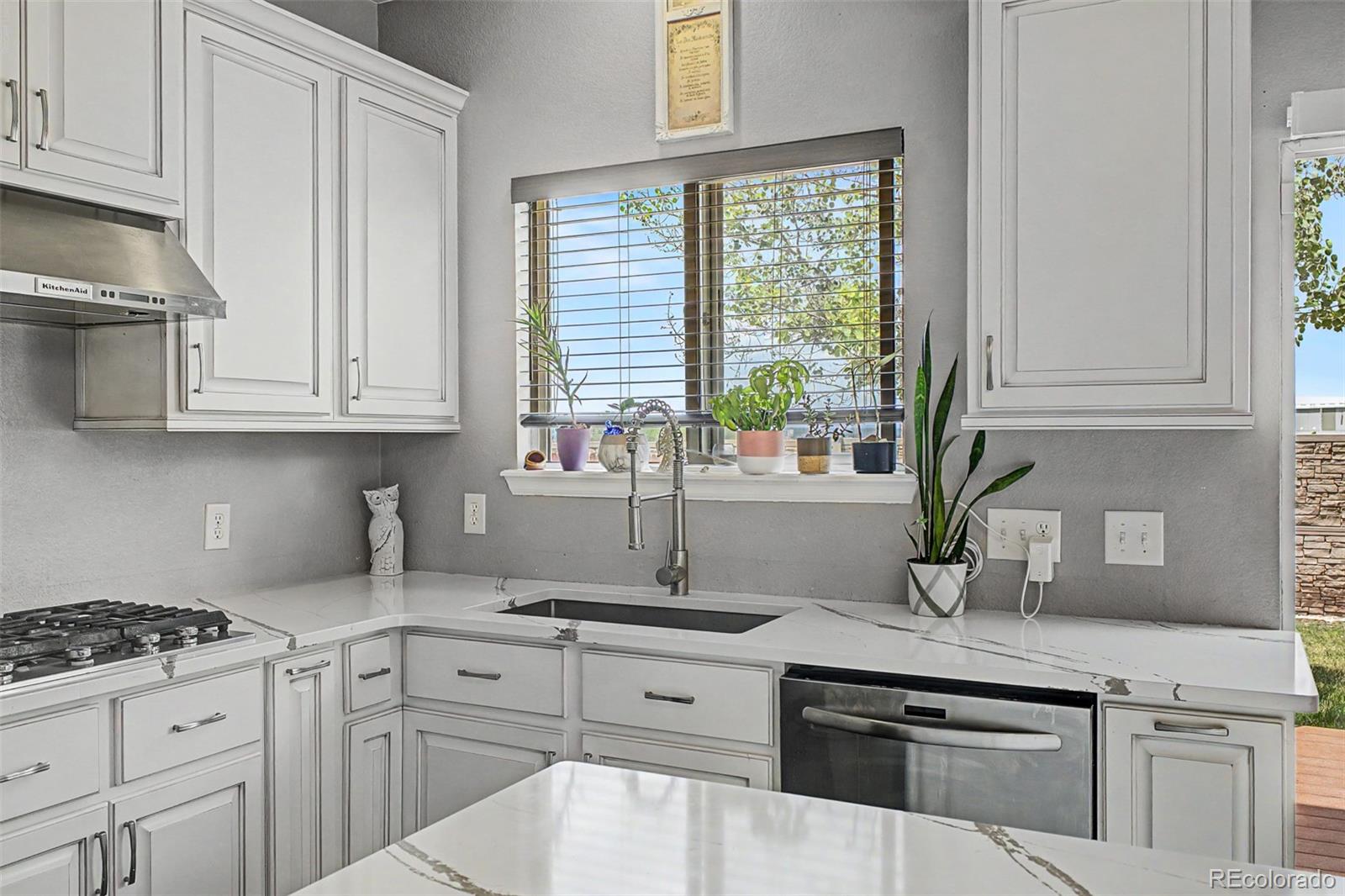 MLS Image #13 for 9815  eagle creek circle,commerce city, Colorado