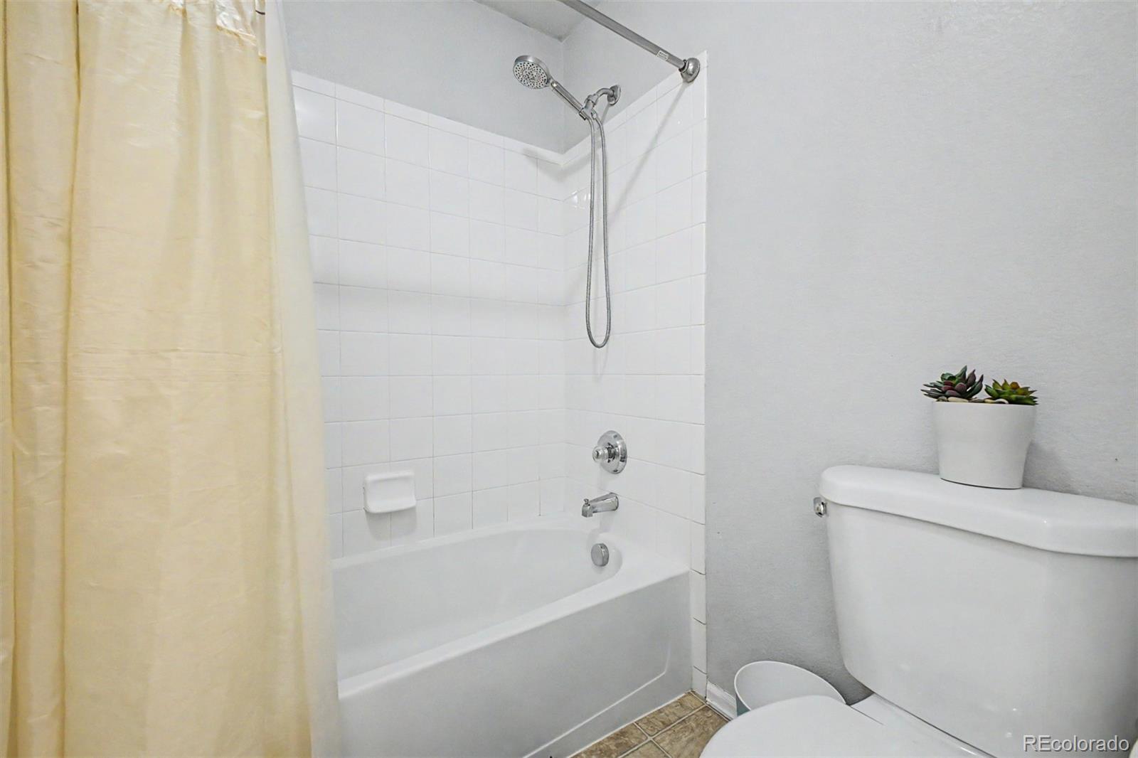 MLS Image #25 for 9815  eagle creek circle,commerce city, Colorado