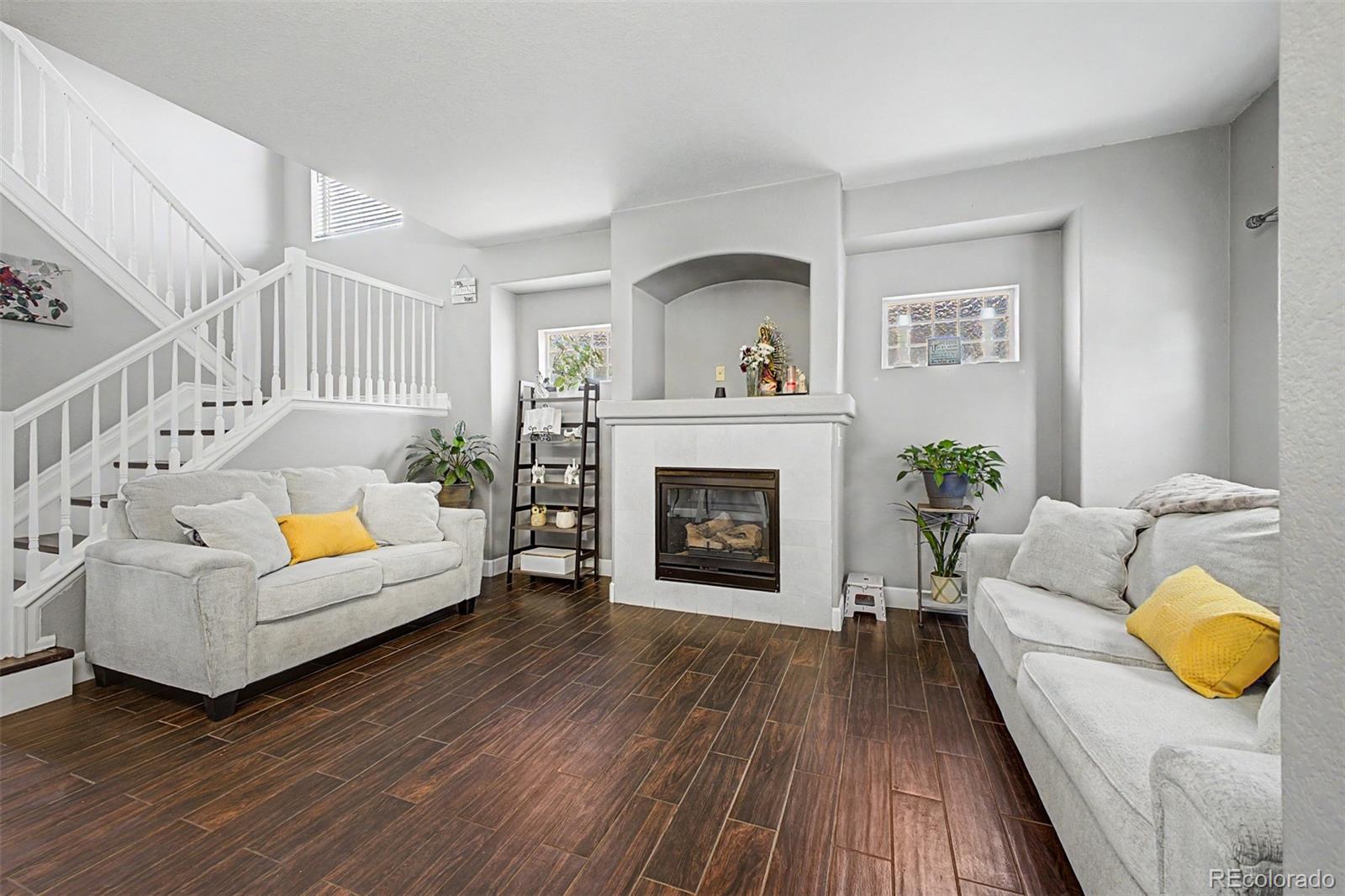 MLS Image #6 for 9815  eagle creek circle,commerce city, Colorado
