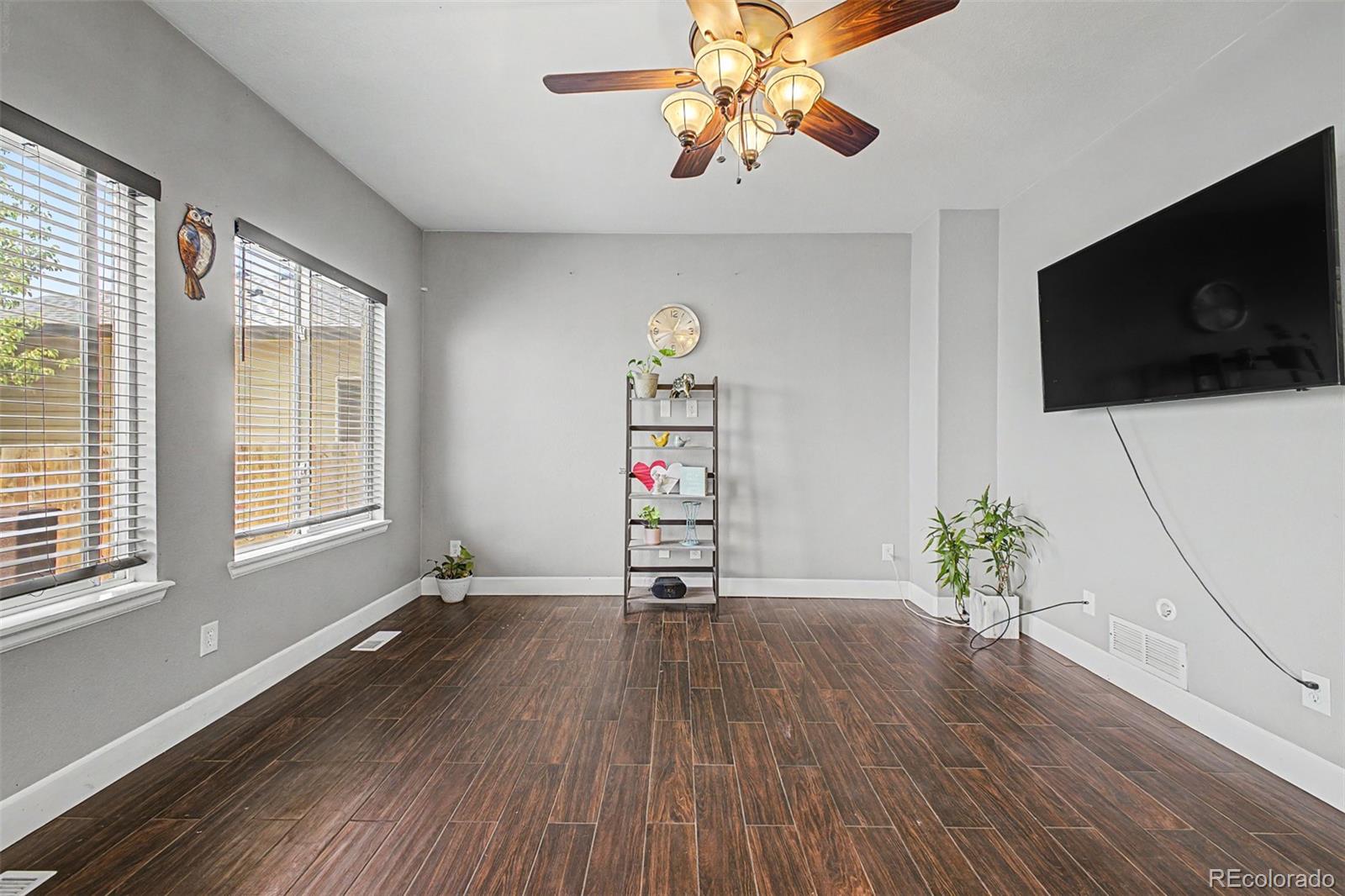 MLS Image #7 for 9815  eagle creek circle,commerce city, Colorado