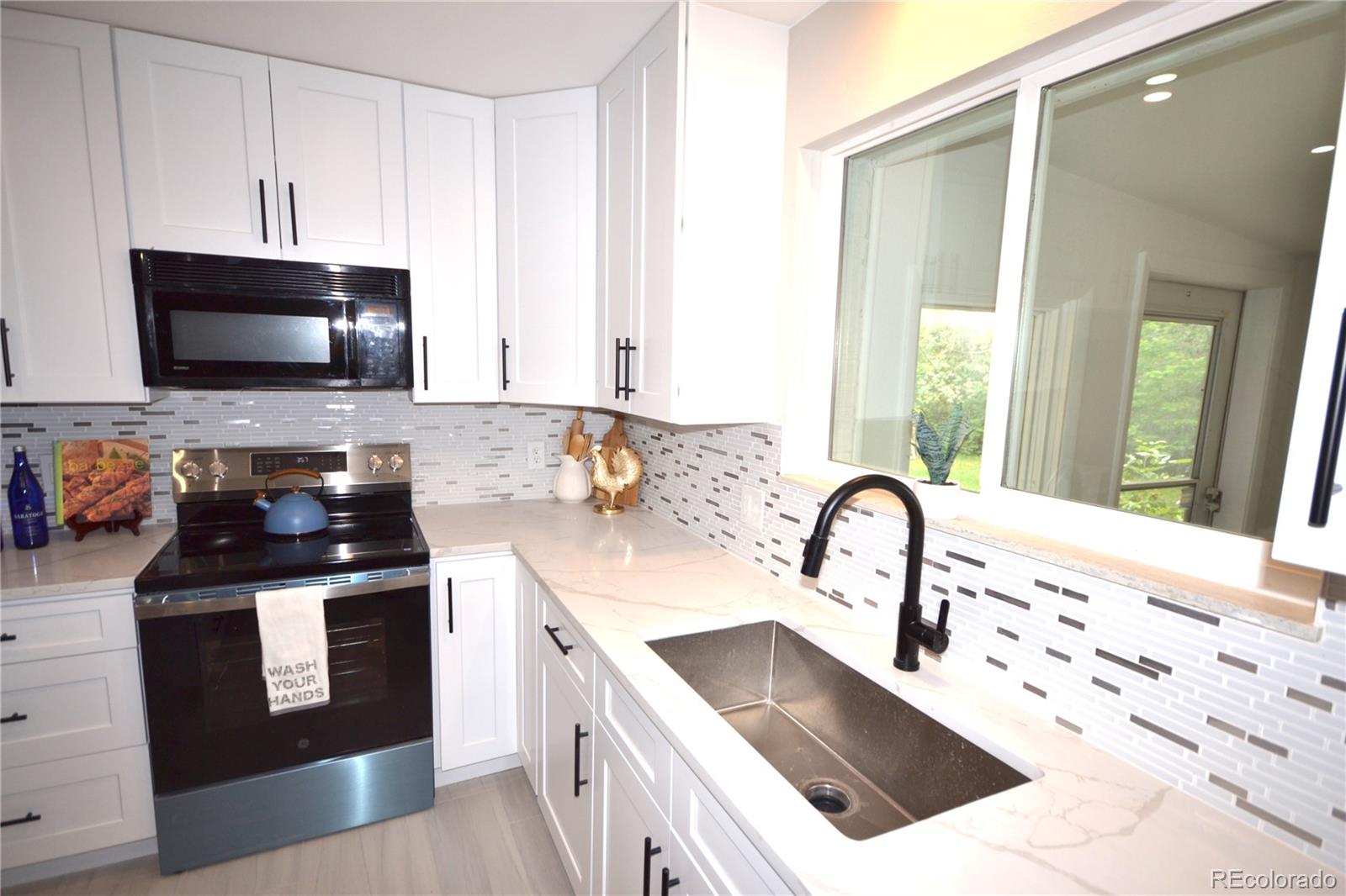 MLS Image #6 for 10251  monterey circle,denver, Colorado
