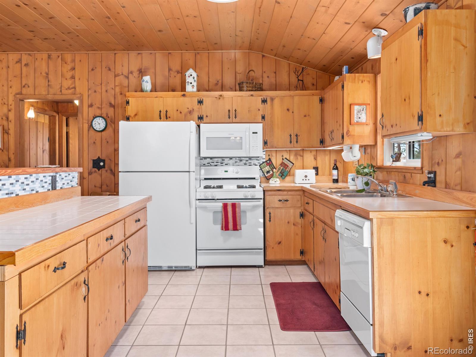MLS Image #12 for 839  ski road,allenspark, Colorado