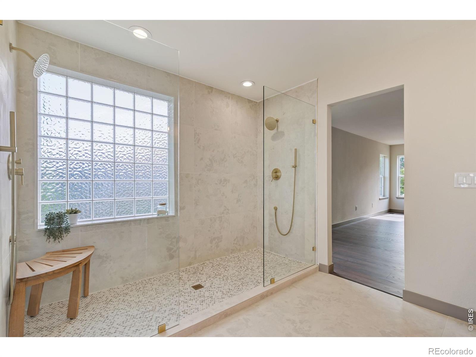 MLS Image #12 for 5127  silverwood drive,johnstown, Colorado