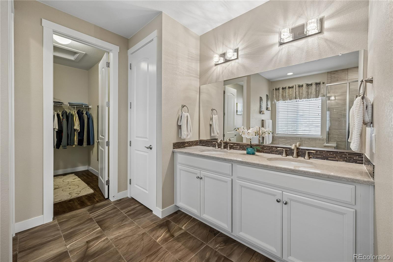 MLS Image #16 for 24347 e long drive,aurora, Colorado