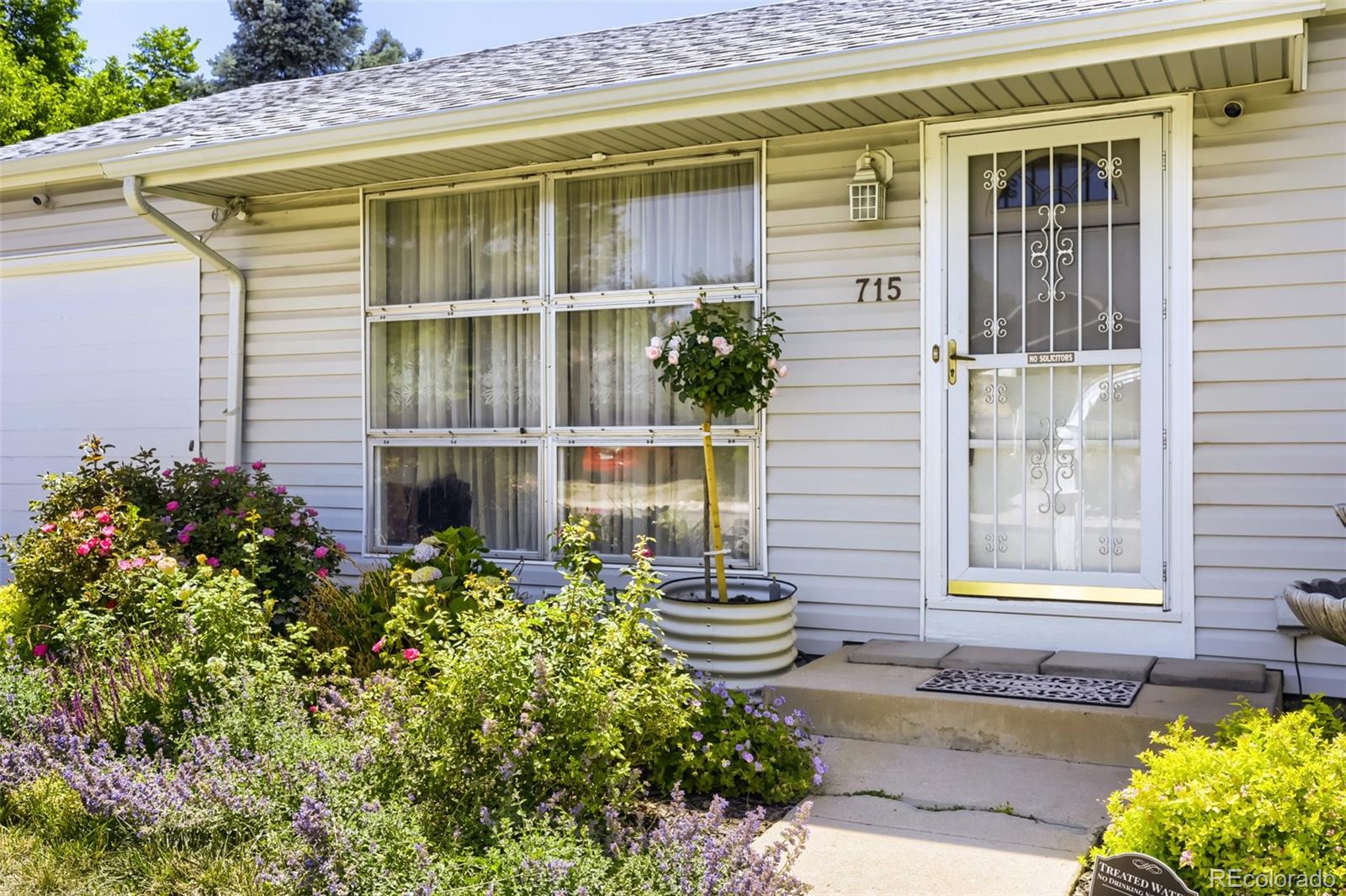 MLS Image #3 for 715  kingston street,aurora, Colorado