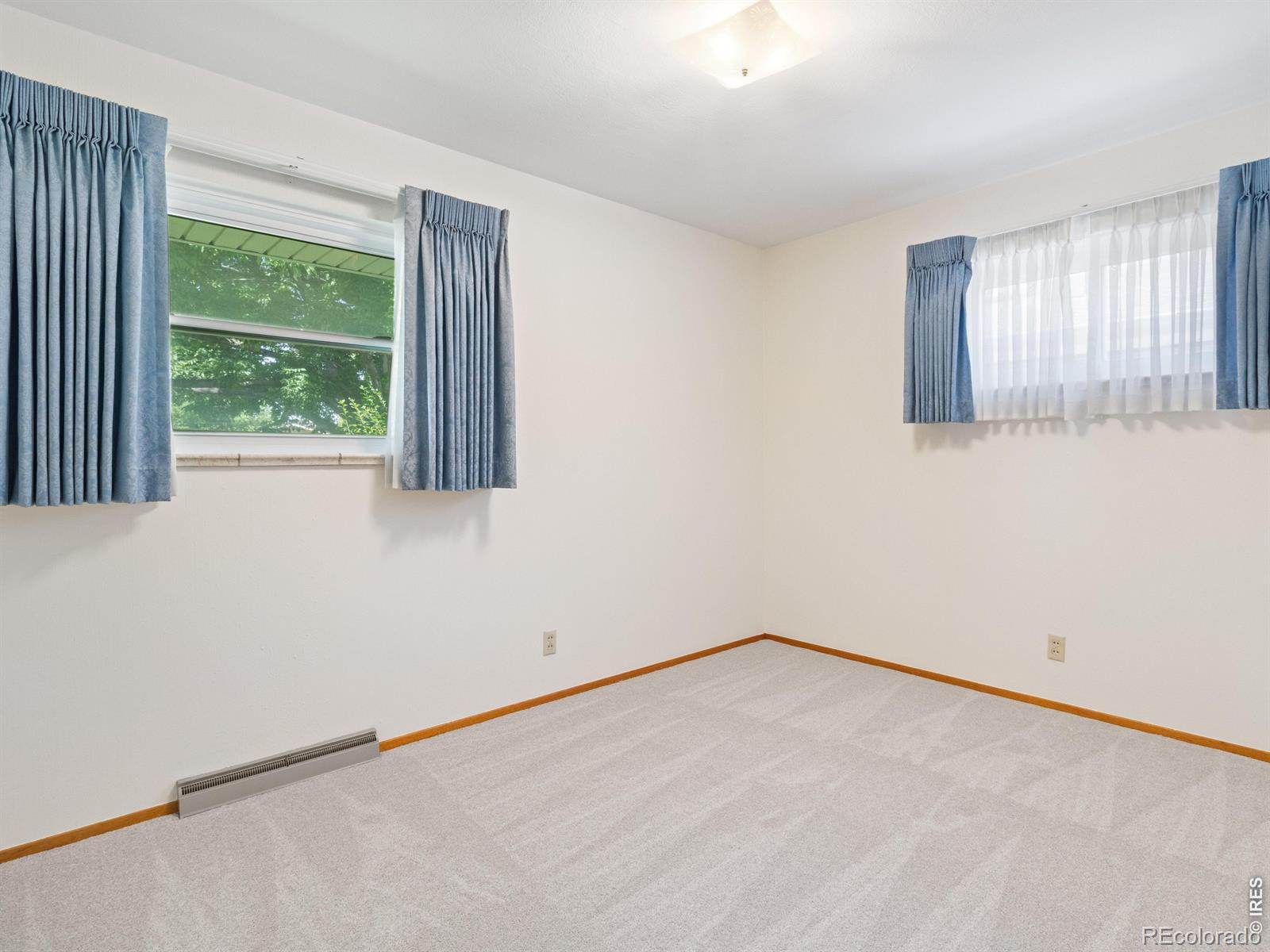 MLS Image #12 for 820  10th street,berthoud, Colorado