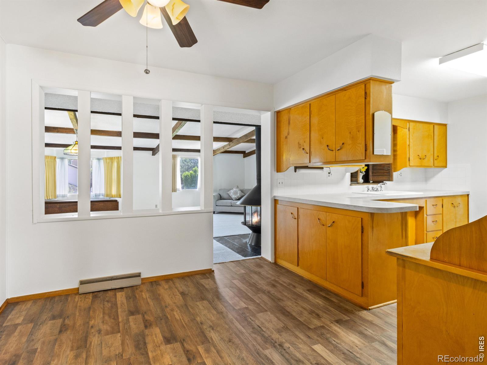 MLS Image #8 for 820  10th street,berthoud, Colorado