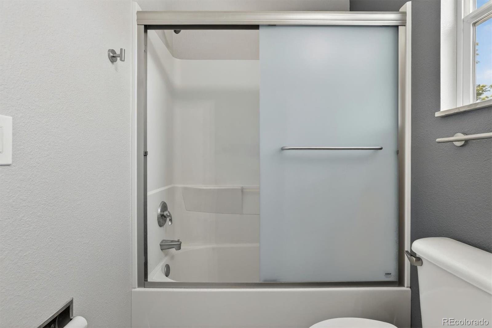 MLS Image #9 for 11332  niagara street,denver, Colorado