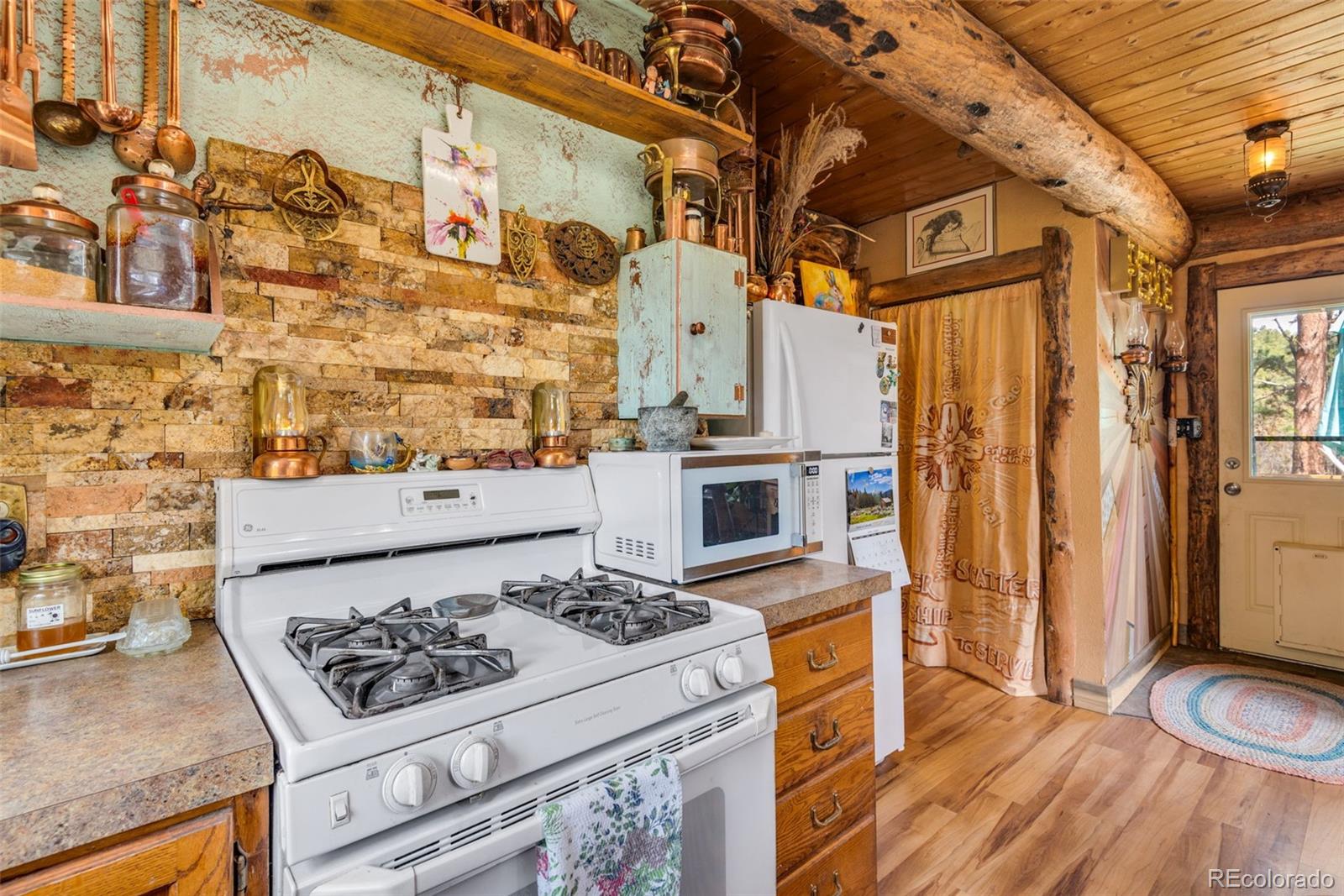 MLS Image #18 for 485  wren place,drake, Colorado