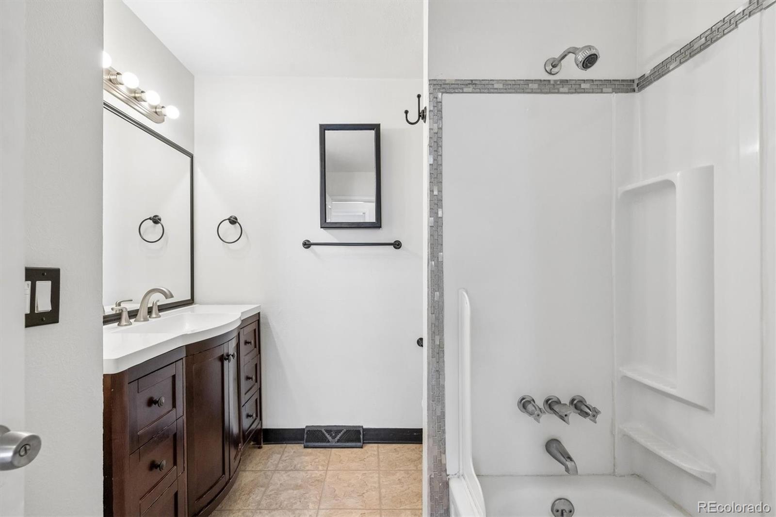 MLS Image #13 for 7917  chase circle,arvada, Colorado