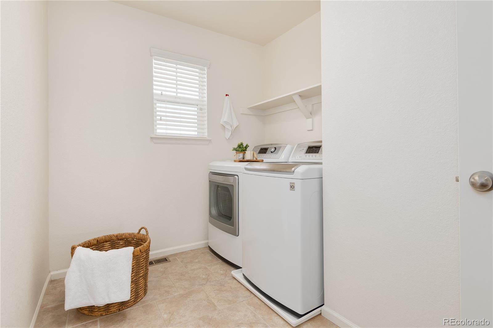 MLS Image #27 for 16683  compass way,broomfield, Colorado