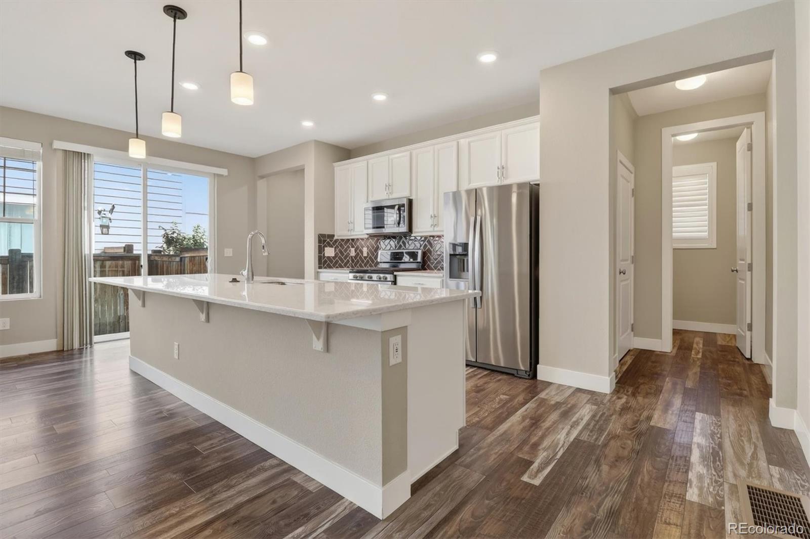 MLS Image #10 for 11390 e 26th avenue,aurora, Colorado