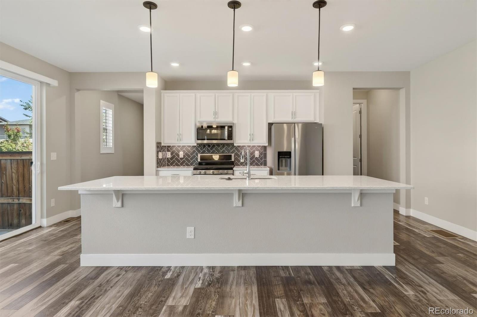 MLS Image #14 for 11390 e 26th avenue,aurora, Colorado