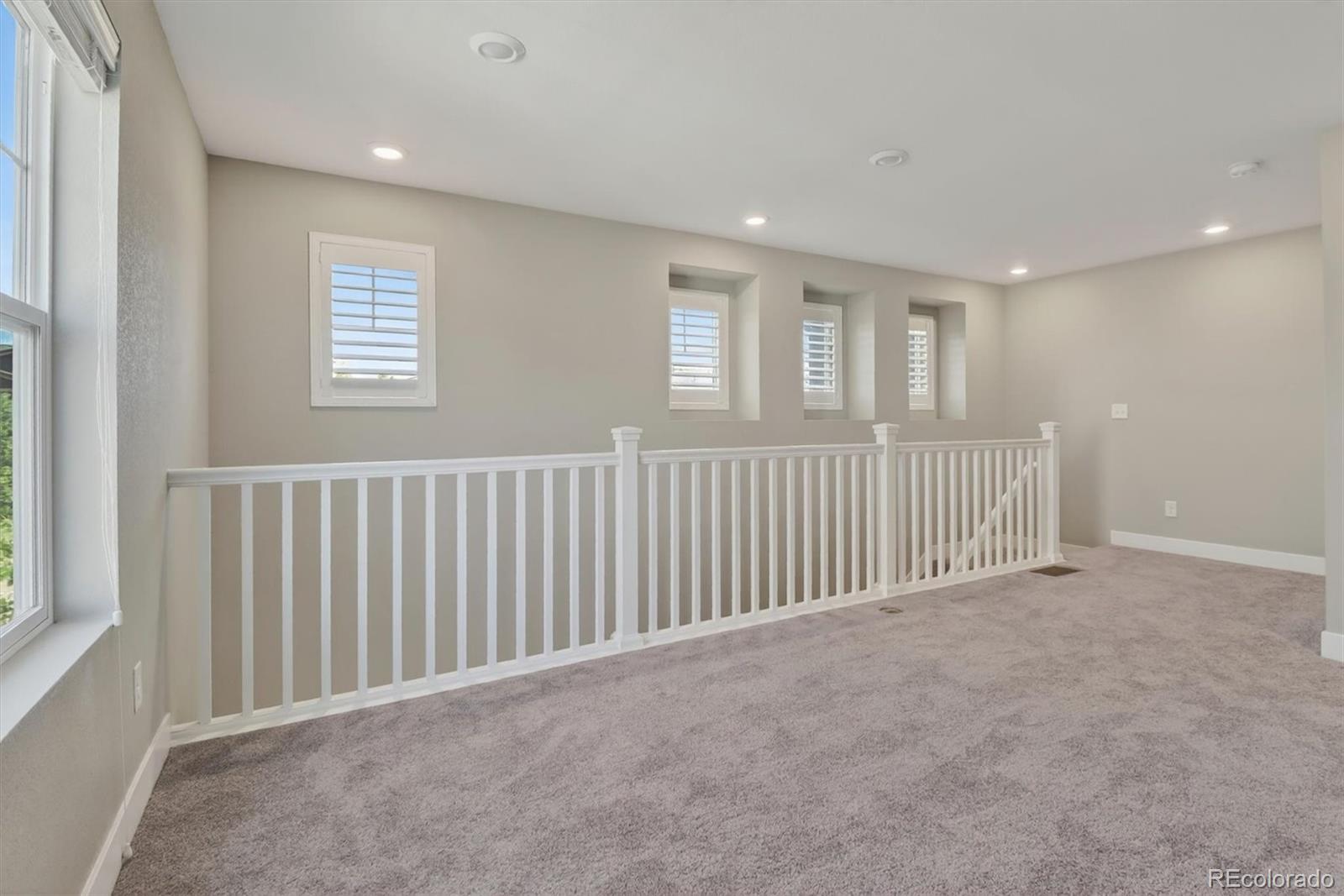 MLS Image #17 for 11390 e 26th avenue,aurora, Colorado