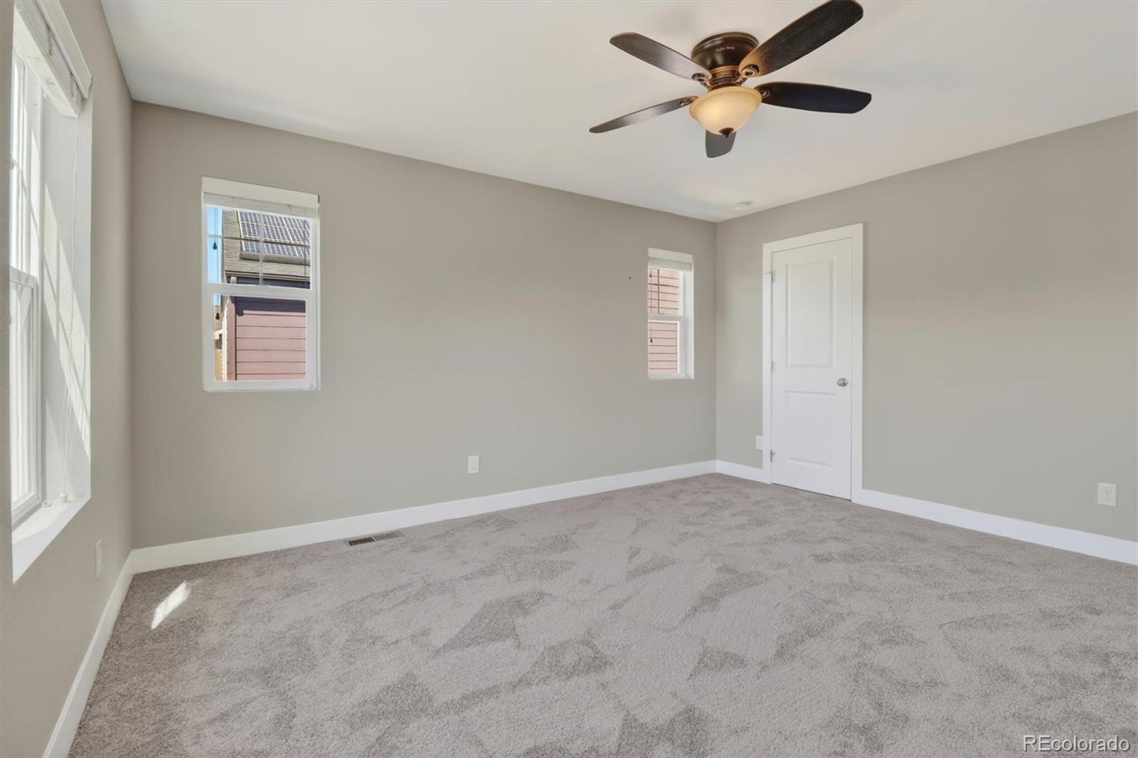 MLS Image #19 for 11390 e 26th avenue,aurora, Colorado