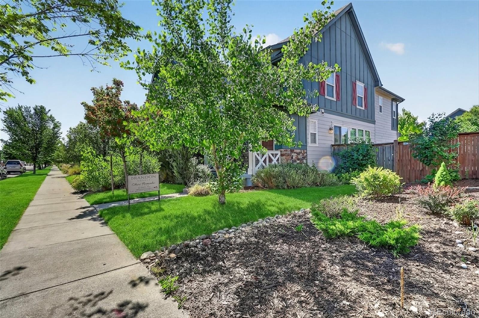 MLS Image #2 for 11390 e 26th avenue,aurora, Colorado