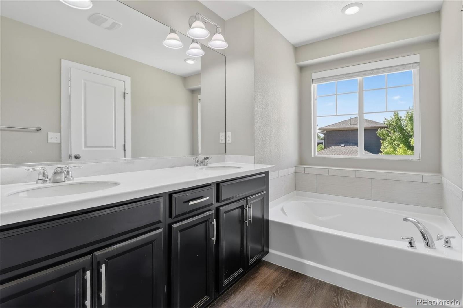 MLS Image #23 for 11390 e 26th avenue,aurora, Colorado