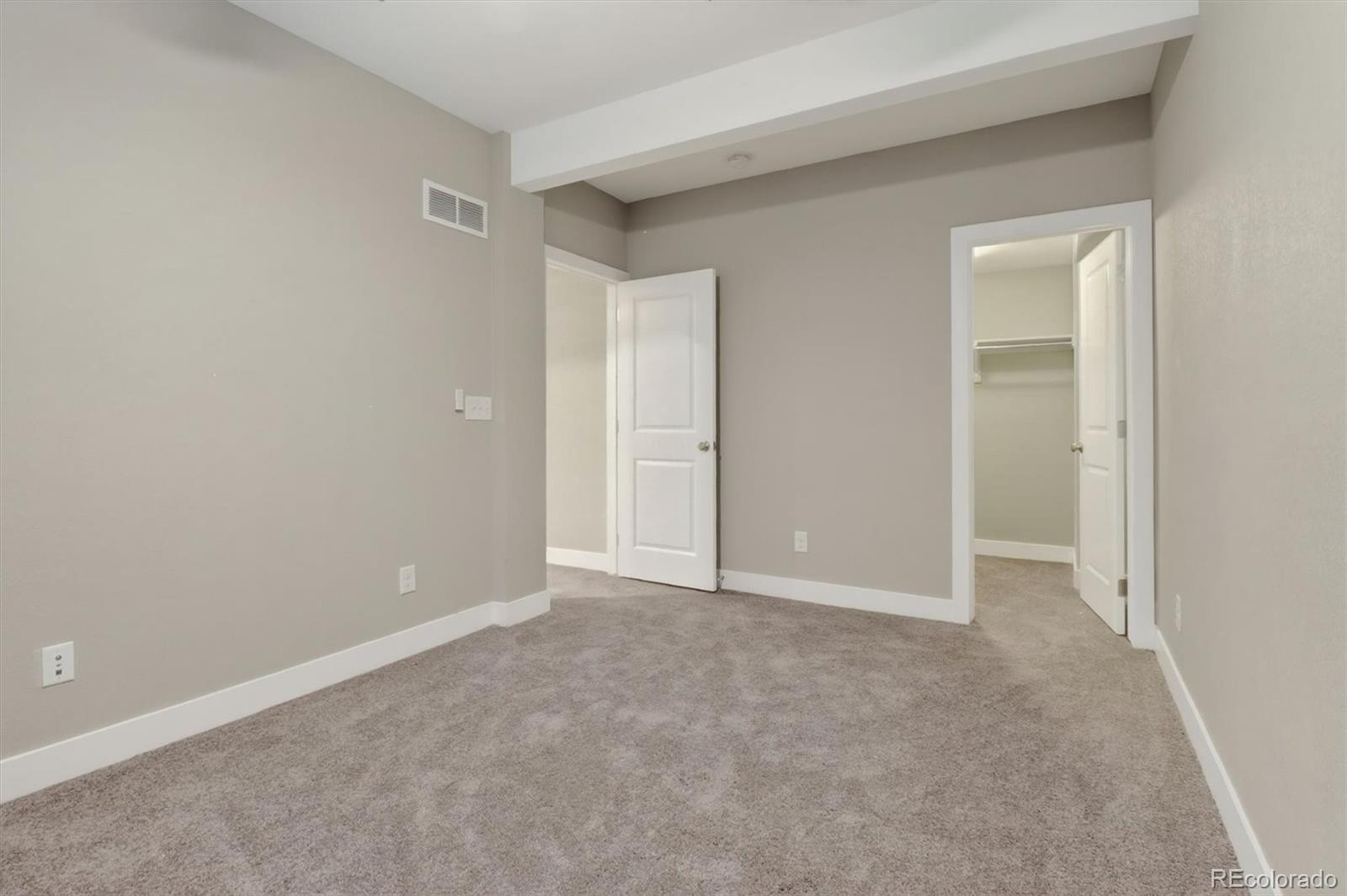 MLS Image #31 for 11390 e 26th avenue,aurora, Colorado