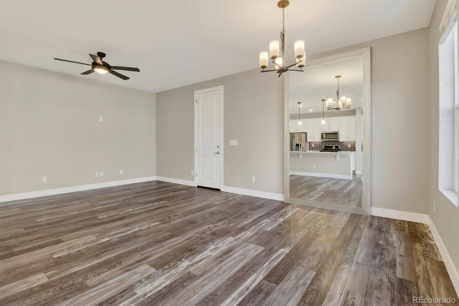 MLS Image #6 for 11390 e 26th avenue,aurora, Colorado