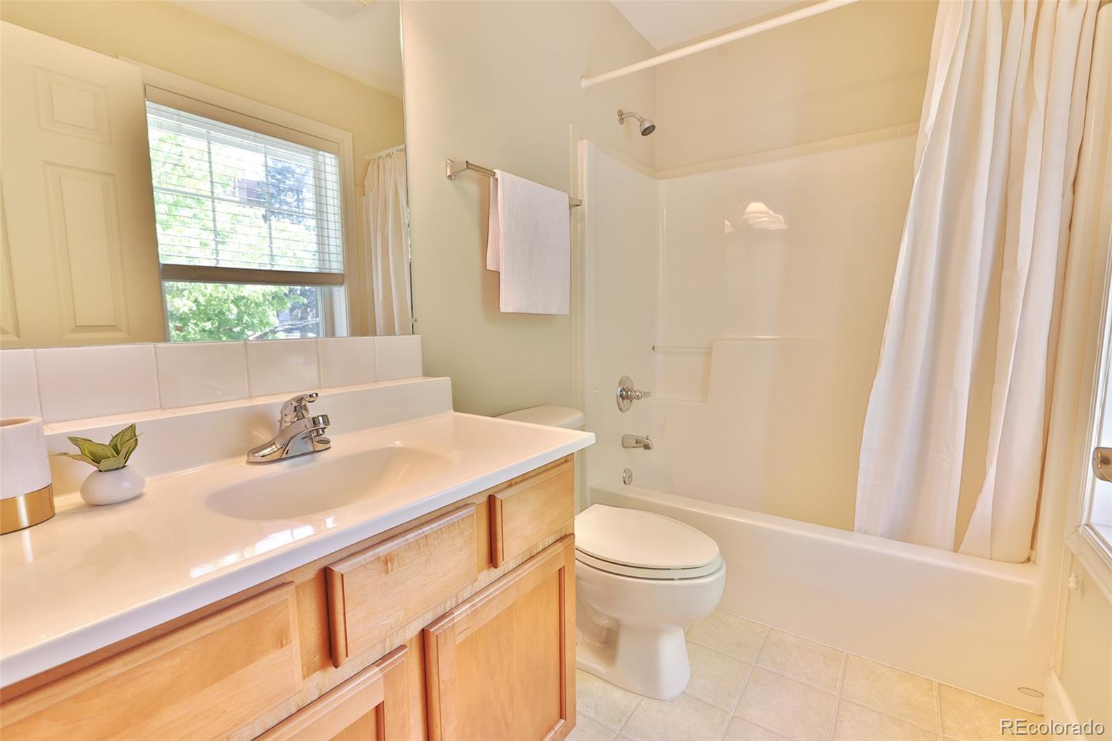 MLS Image #16 for 4395 e jewell ,denver, Colorado