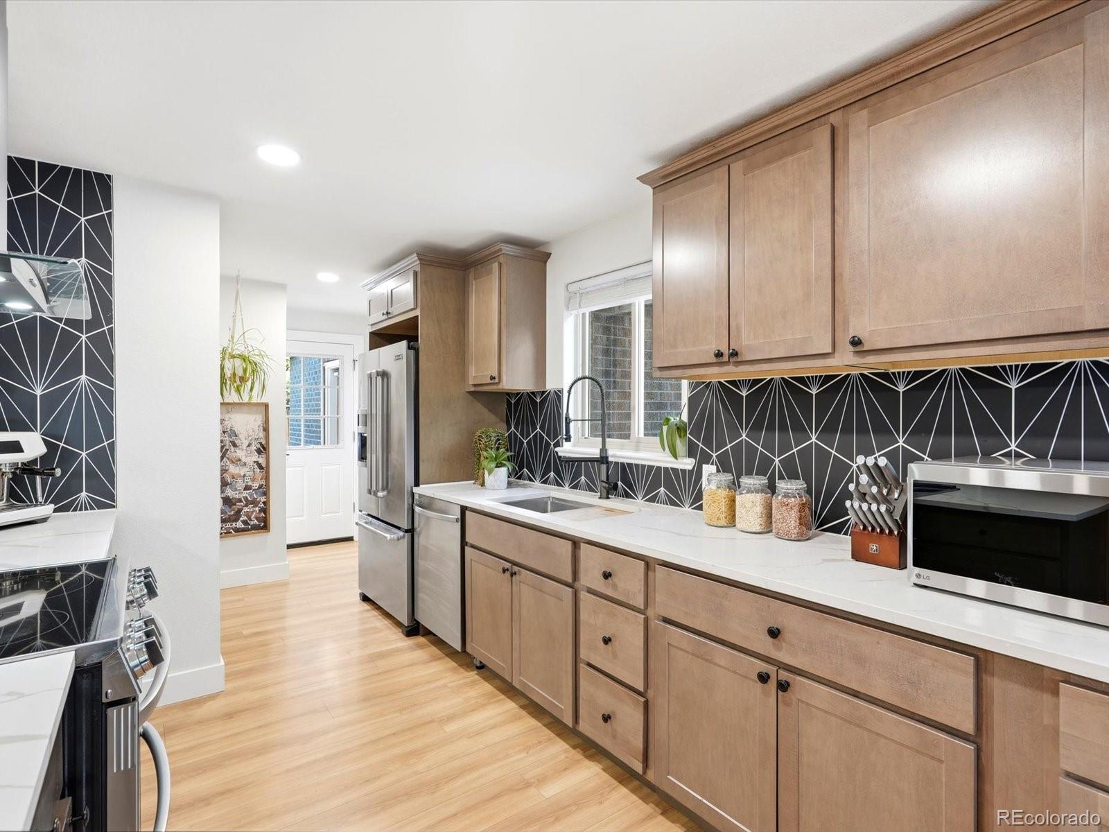 MLS Image #11 for 7610 w 24th avenue,lakewood, Colorado