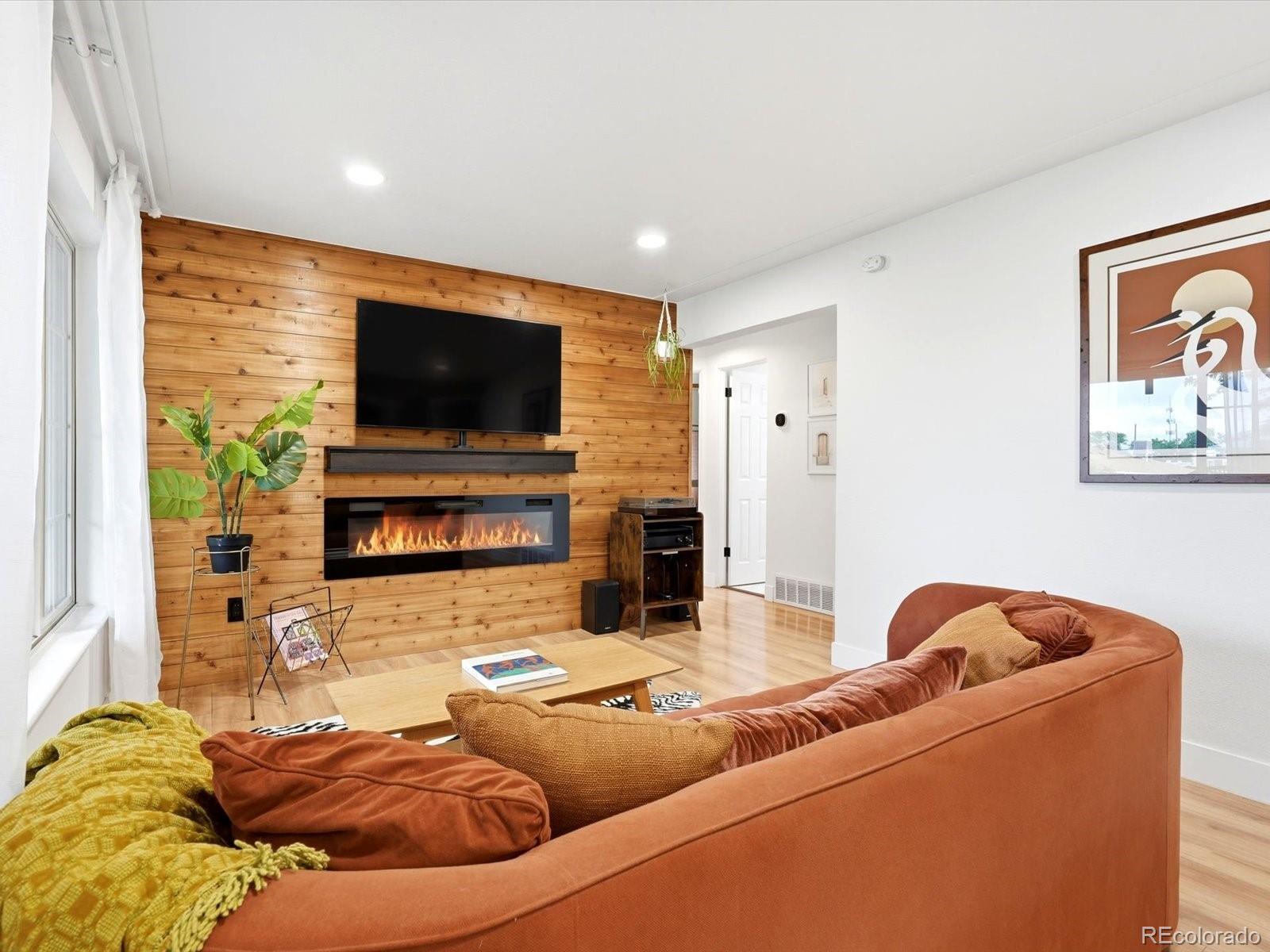MLS Image #4 for 7610 w 24th avenue,lakewood, Colorado